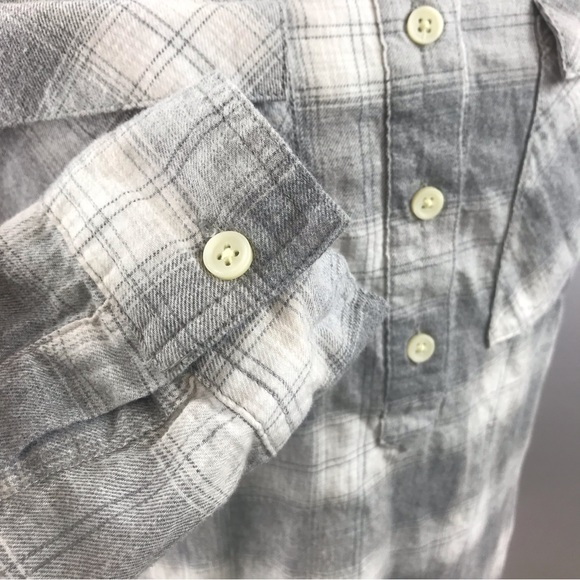 Old Navy Women's Gray & Ivory Flannel Button Down Oversized Boyfriend Shirt S/P - Picture 8 of 15
